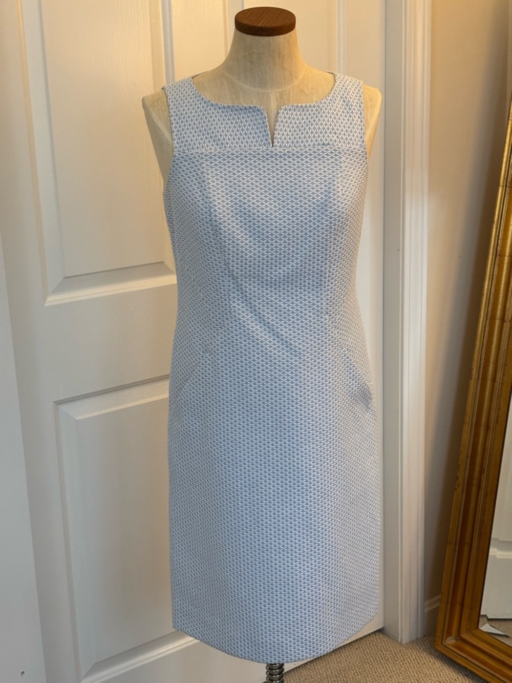 Brooks Brothers Sleeveless Light Blue Patterned Midi Sheath Dress